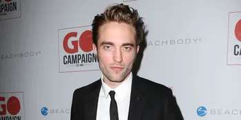 Jual Majalah Dewasa, Robert Pattinson Dikeluarkan Dari Sekolah