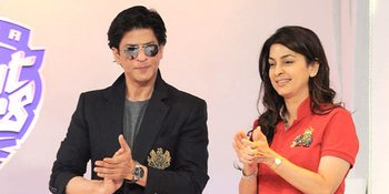 Juhi Chawla Ingin Main Film Bareng Shahrukh Khan Lagi