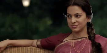 Juhi Chawla Tidak Menyangka Kalau Bisa Berperan Antagonis