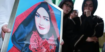 Julia Perez, Sosok Pejuang di Mata Regi Kawan Seperjuangan Sejak Merintis Karir