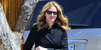 Julia Roberts Marah Pada Almarhum Saudaranya