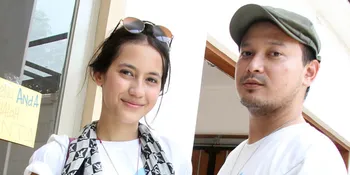 Jumpa Pers Jakarta Monorail, Banyu Biru Ditemani Standing Banner Pevita