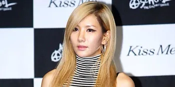 Jung Ah After School Pamer Otot Perut Seksi