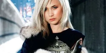 Juno Temple Rela Disiksa Dalam Trailer 'THE BRASS TEAPOT'