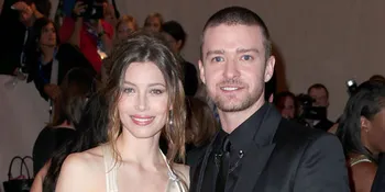 Justin Timberlake - Jessica Biel Resmi Menikah