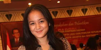 Juwita dan Jelita Bahar Tak Malu Diantar-jemput Ayah