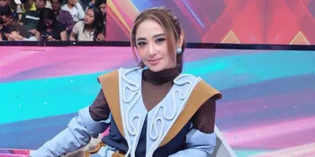 Kabar Dewi Perssik akan Menikah dengan Sang Pilot Kembali Mencuat