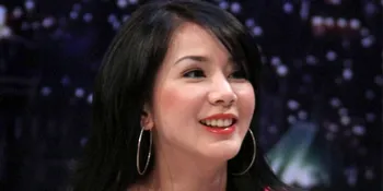 Kado Natal, Jill Gladys Ajak Anak ke Disneyland