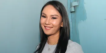 Kalina Octaranny Unggah Foto Berhijab, Makin Cantik dan Menawan