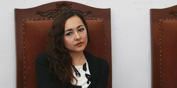 Kangen Bertemu Anak Jadi Beban Dewi Rezer Setelah Bercerai