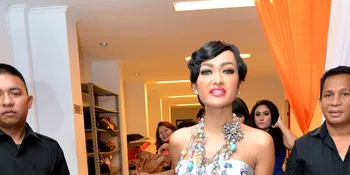 Kapok Lagu Patah Hati, Julia Perez Pilih Cinta-Cintaan