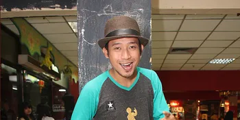 Karir Menanjak, Denny Cagur Jadi Kurang Tidur
