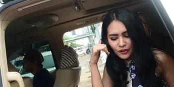 Kartika Putri Galau Liburan ke Inggris, Amerika Atau Indonesia