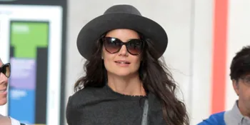 Katie Holmes Pamer Gaya Rambut Baru, Makin Cantik Atau ...?