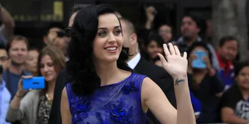 Katy Perry Makin Percaya Diri Berkat 'Killer Queen'