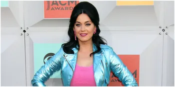 Katy Perry Rilis Single Baru 'Chained To The Rhythm'