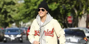 Ke Disneyland, Justin Bieber 'Kencani' Wanita Lain