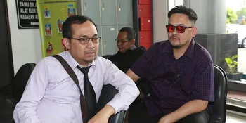Ke Mana-Mana Naik Taksi, Pihak Farhat Abbas Bantah Jatuh Miskin