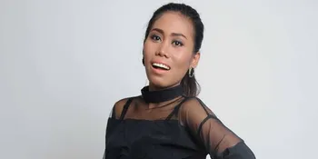 Ke Singapura, Evi Masamba Sempat Tertahan di Imigrasi