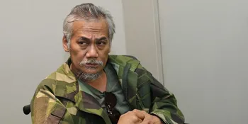 Kecelakaan 2 Bulan Lalu, Tio Pakusadewo Masih Harus Gunakan Kursi Roda