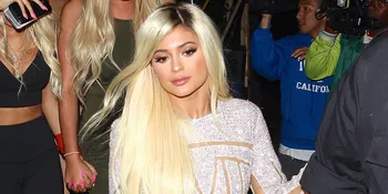 Kecelakaan, Mobil Ferrari Mewah 4 M Kylie Jenner Rusak Parah?