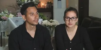 Kehilangan Sosok Ayah Setelah Sang Ibunda, Donna Agnesia Ikhlas