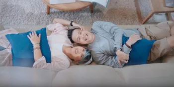 Kekuatan #MariBicara yang Bawa Keharmonisan Keluarga Ernest Prakasa & Meira