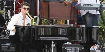 Kelewat Vulgar, 'Blurred Lines' Jadi Lagu Terlaris di Amerika!