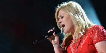 Kelly Clarkson: Albumku Hampir Selesai!