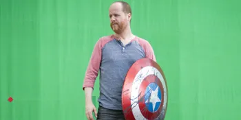 Keluar Dari 'THE AVENGERS', Joss Whedon Akan Bikin Film Batgirl?
