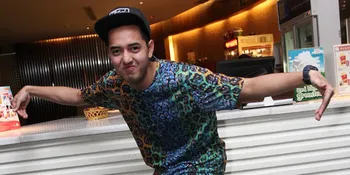 Kemal Pahlevi: Mending Ngeblank di Atas Panggung