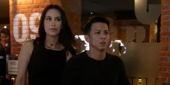 Kembali Datangi Rumah Ariel NOAH, Sophia Latjuba Masih Bungkam