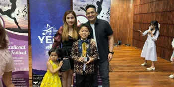 Kembali Harumkan Nama Indonesia, Ken Ademaro Anak Angela Prisa dan Diego Dimas Juara Lomba Piano di Thailand