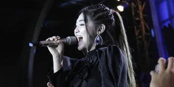 Kena Demam Fiersa-Thantri, Via Vallen Nggak Mau Ketinggalan Cover 'Waktu Yang Salah'