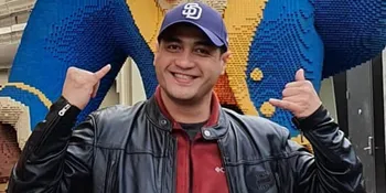 Kenakan Alat Penyangga Leher, Ferry Irawan Ucap Terima Kasih Usai Sakit Keras Pembuluh Darah di Kepala Pecah