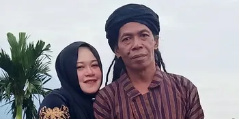 Kenang Mendiang Istri Pertama Cak Sodiq, Kimora Sodiq Tuai Pujian Netizen - Akui Masih Perlu Banyak Belajar Menjadi Ibu yang Baik