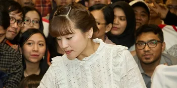 Kenang Mendiang Sang Kakak, Haruka Nakagawa Unggah Foto Waktu Kecil