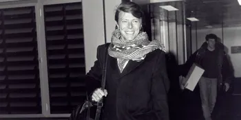Kenangan David Bowie, Punya Satu Lagu Dengan Bahasa Indonesia