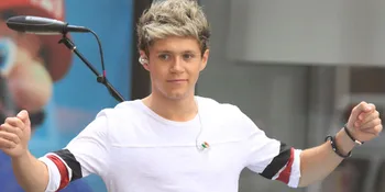 Kencan Rahasia Niall Horan dan Louise Thompson di Tengah Malam