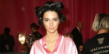 Kendall Jenner Larang Kim Kardashian Datang di VSFS, Kenapa?