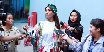 Kerja Bareng Maia Estianty, Tata Janeeta Bantah Sindir Mulan Jameela