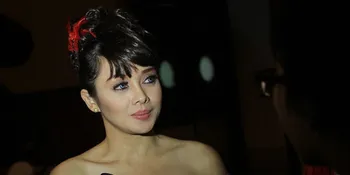 Kesepian, Terry Putri Ngobrol Sama Kucing