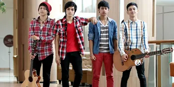 Keseruan Friday di Kantor Kapanlagi.com