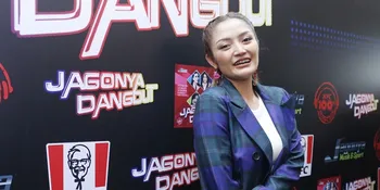 Keseruan Liburan Siti Badriah Bareng Suami di Bangkok, Cicipi Beragam Makanan Ekstrem