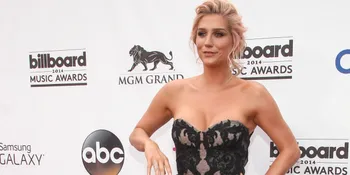Kesha Akui Pernah 'Bercinta' Dengan Johnny Depp