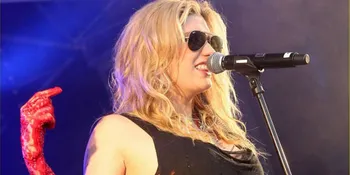 Kesha Rilis 'WARRIOR' Desember 2012