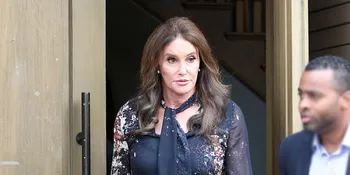Ketahuan Habiskan Malam Bersama Pria, Ini Pacar Caitlyn Jenner?