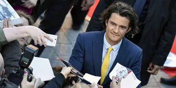 Ketika Orlando Bloom Jadi Rebutan Bidadari Cantik, Awas Iri!
