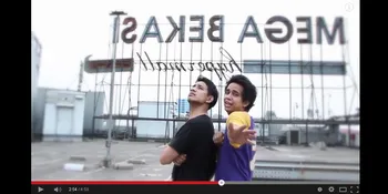 Ketika RAN KW Menyanyi Soal Bekasi...