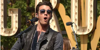 Kevin Jonas Rayakan 11 Tahun Sejak Jonas Brothers Rilis 'SOS'